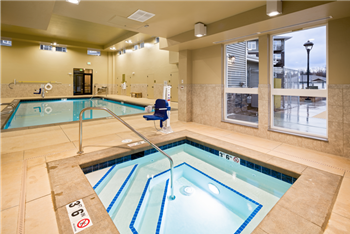 Indoor saltwater pool & spa